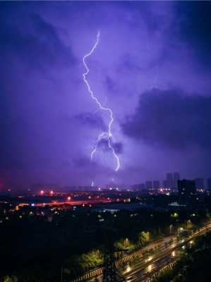 夜景如何拍摄闪电（晚上怎么拍闪电）