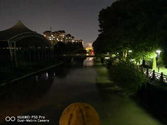 多帧降噪手持夜景（拍夜景降噪）