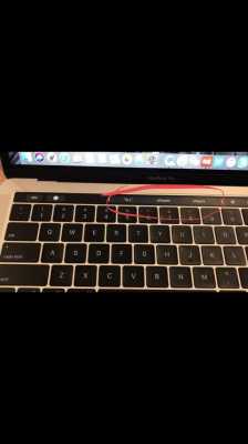 触摸屏重启macbook（触摸屏重启后背光变暗怎么回事）