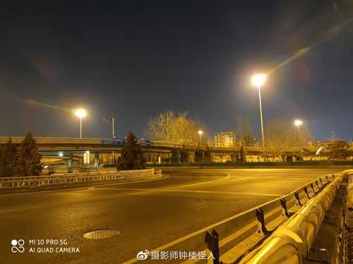 单反拍夜景比手机强吗（单反相机拍夜景时用什么模式）