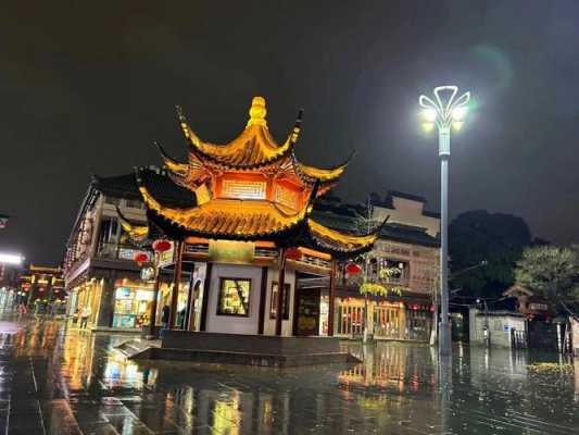 夫子庙步行街夜景图片（夫子庙夜景好看吗）