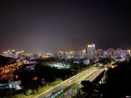 三亚鹿城夜景（三亚鹿城大道路线图）