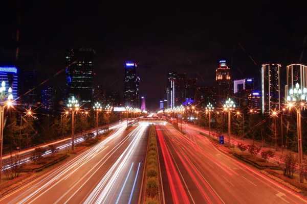 夜景流光（夜景流光溢彩怎么拍）