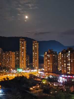 手机怎么拍摄月亮城市夜景（手机如何拍月亮夜景设置）