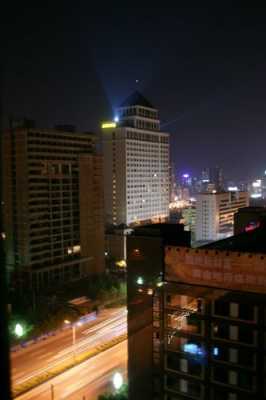 房间外拍夜景（夜景室外照片）