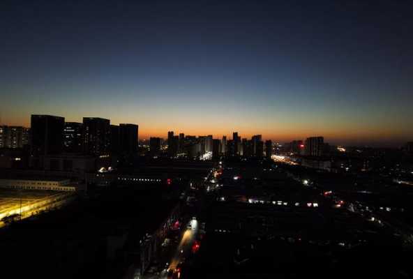 夜景怎么把天空拍蓝（华为怎么拍夜景天空）