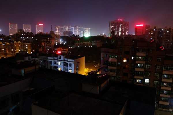 楼顶夜景图片（楼顶夜景图片农村）