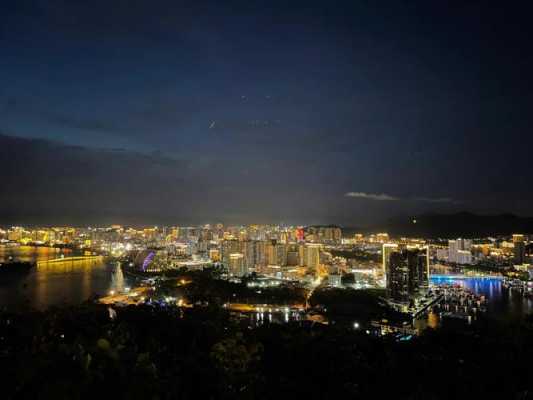 三亚繁华夜景图片（三亚市夜景图片）