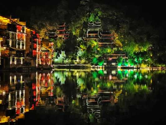 镇远哪里可以看夜景（镇远哪里可以看夜景最好）