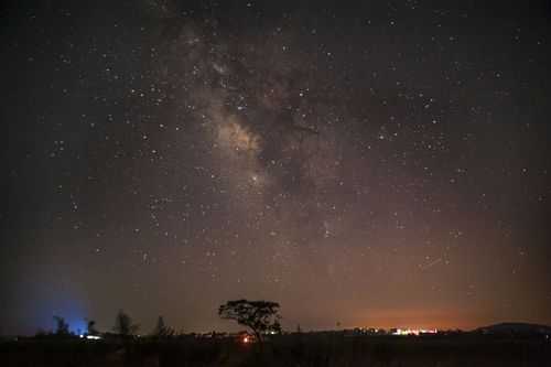 富士拍星空夜景镜头（富士拍星空夜景镜头怎么用）