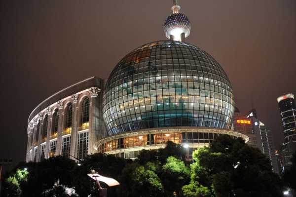 夜景建筑照片怎么拍（夜景建筑物拍摄参数）