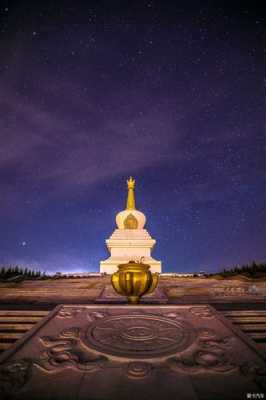 海拉尔两塔一寺夜景（海拉尔一山两寺都有哪两寺）