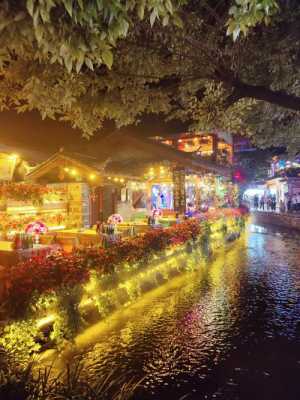 丽江古城正面夜景（丽江古城夜景照片真实）