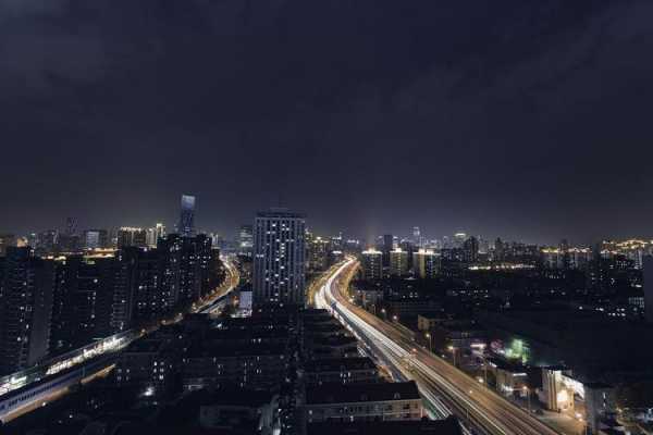 拍夜景长时间曝光不清楚（拍夜景长时间曝光不清楚怎么回事）