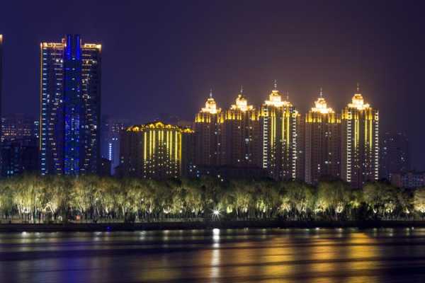 沈阳夜景哪里好看图片（沈阳夜景那里好）